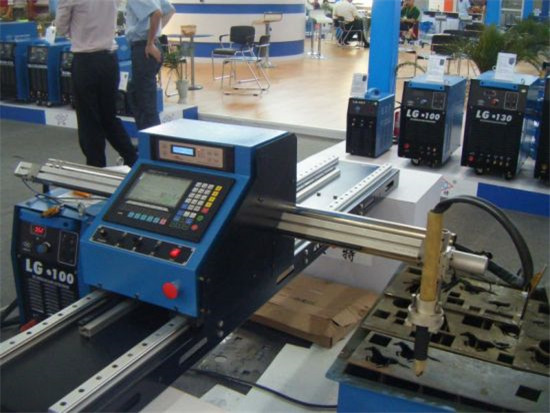 2017 CNC prerje metalike të lirë START markë Panel LCD panel kontrollit të sistemit 1300 * 2500mm zonë pune plazma prerja makine