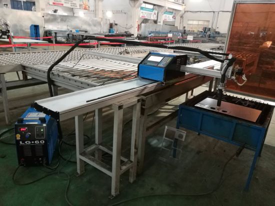pjatë hekuri, çeliku i karbonit, prerja e aluminit 1325 43,63,100,200A THC CNC prerja plazma makinë në Kinë për shitje